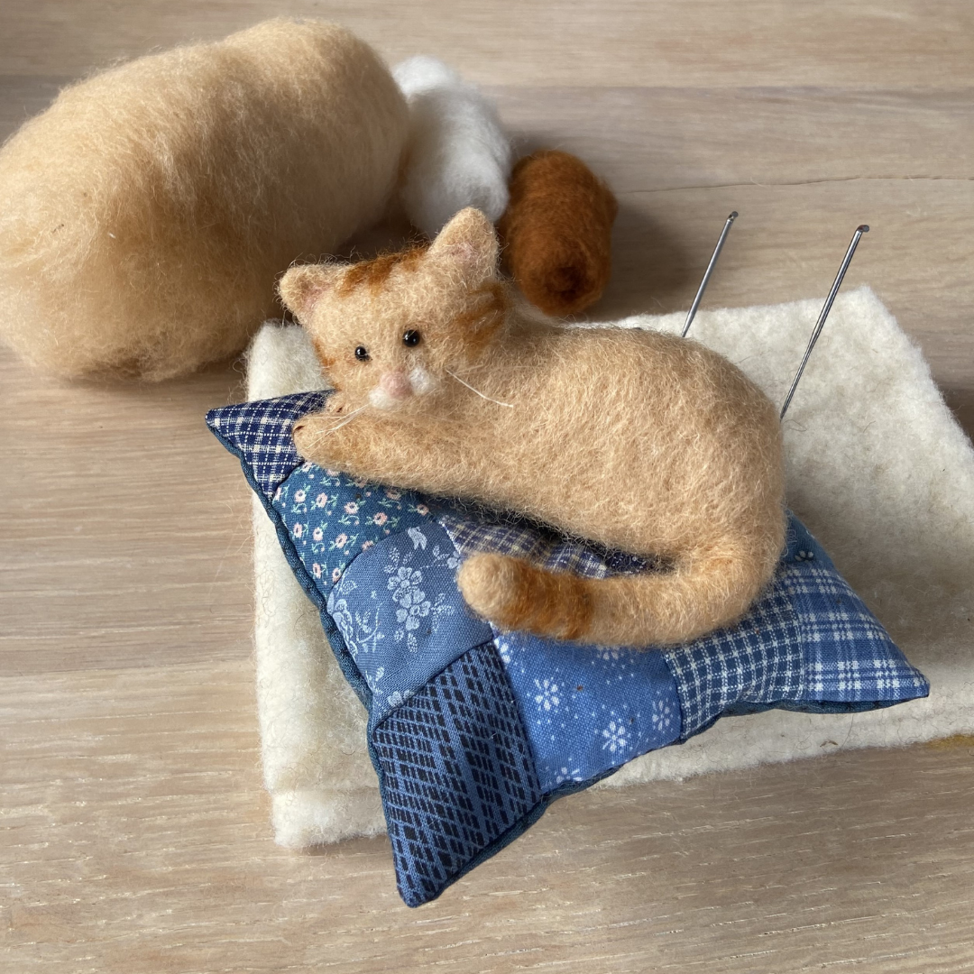 Viviane Baron - Atelier Réalisez un petit chat en laine cardée