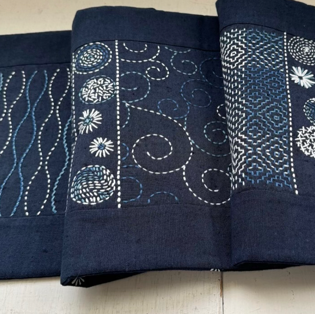 Bebe bold - Embellissement sashiko et réalisation du chemin de table Asobi