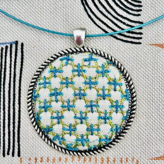 Olivia Lopez - SASHIKO CONTEMPORAIN, bijoux et accessoires