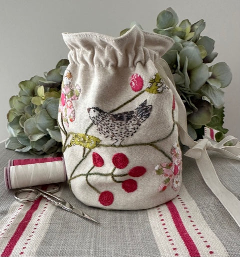 Susan Smith - Atelier Sybilla Drawstring bag